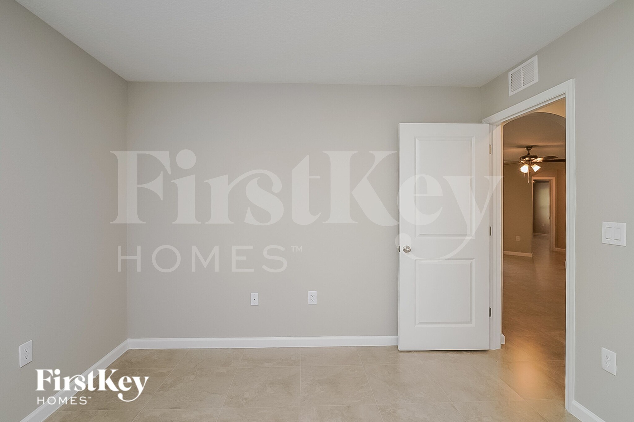 Building Photo - 429 Earhart Dr