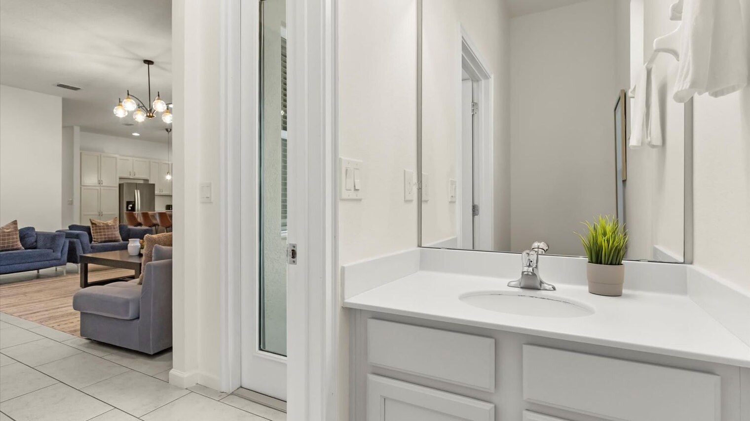 Building Photo - 6052 Broad Oak Dr