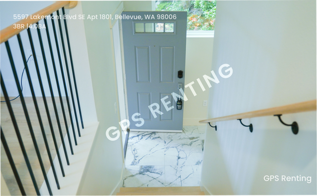 Building Photo - Beautiful Bed 3, Bath 4, home!