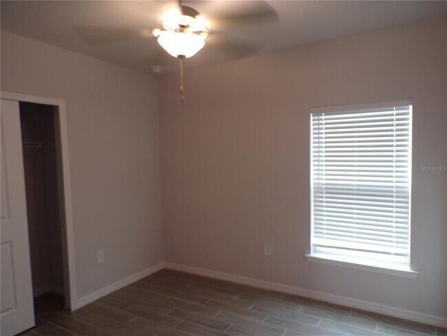 Building Photo - 25442 Colon Dr