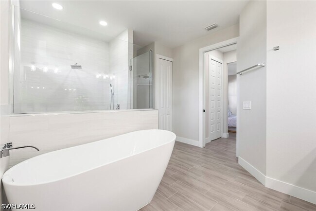 Building Photo - 4600 Key Largo Ln