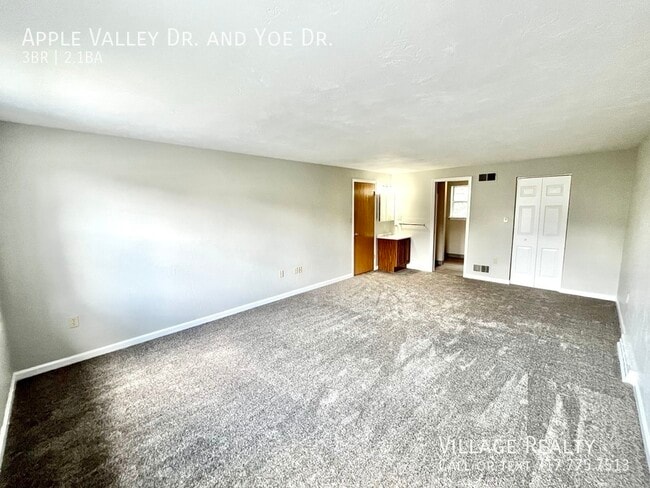 Building Photo - 914 Apple Valley Dr