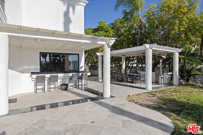 Building Photo - 24366 La Masina Ct