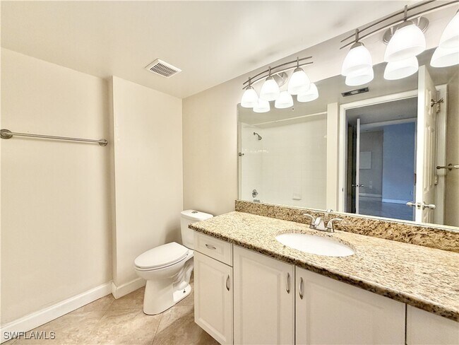 Building Photo - 1820 Florida Club Cir