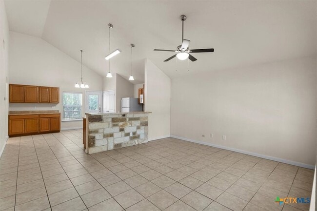 Building Photo - 119 Weatherby Dr