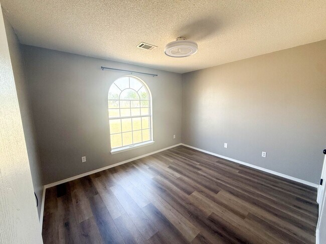 Building Photo - 175 Ridgecrest Dr