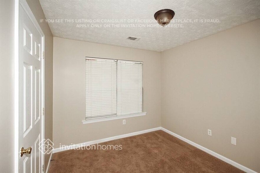 Building Photo - 60 Millcrest Dr