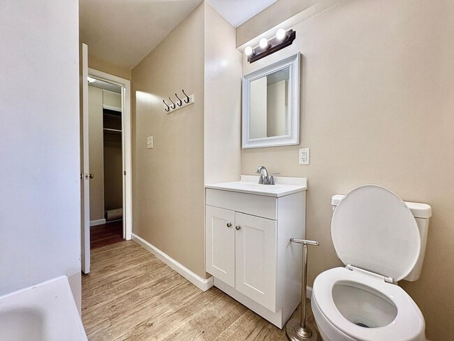 Building Photo - 3402 Woldhaven Dr
