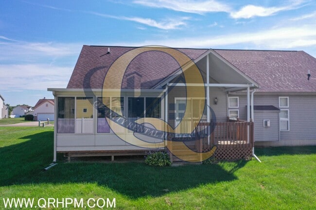 Building Photo - MOVE IN SPECIAL!! 1/2 First Month's Rent!