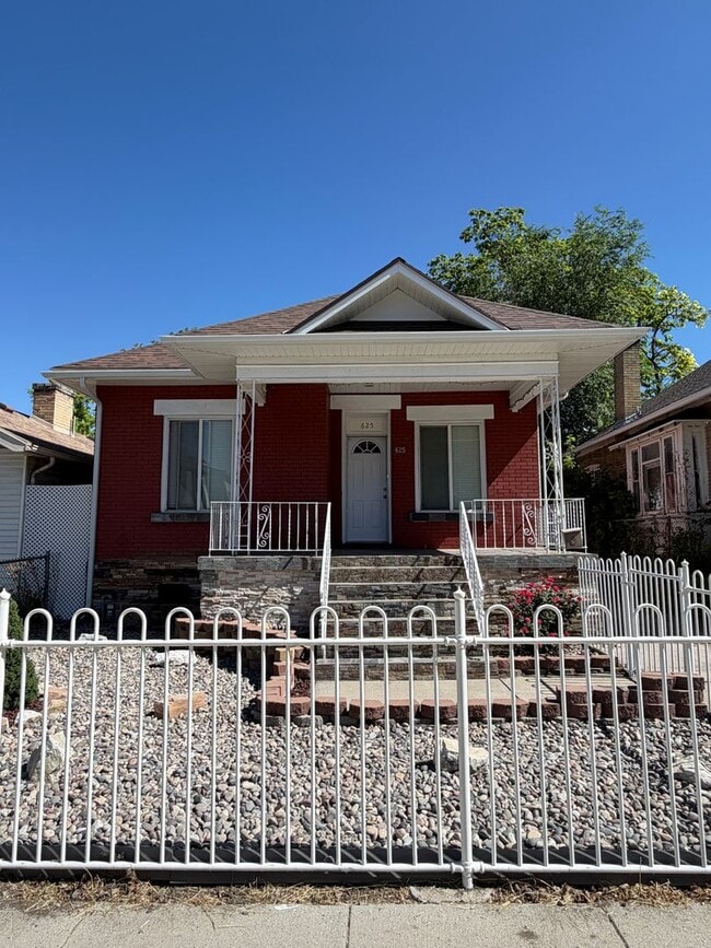 Building Photo - 625 Wilmington Ave