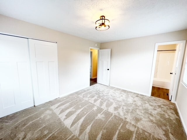 Building Photo - 3211 Wedgewood Dr