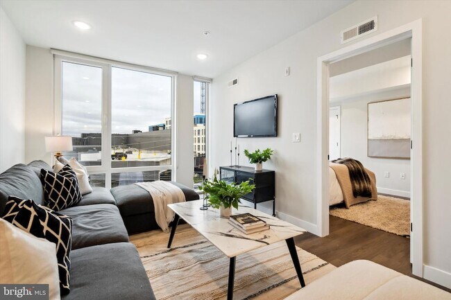 Building Photo - 1102 Germantown Ave