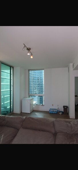 Building Photo - 300 S Biscayne Blvd