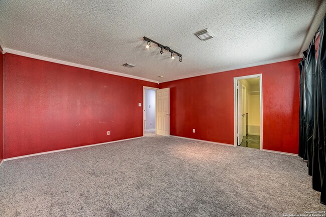 Building Photo - 9759 Bronson Creek