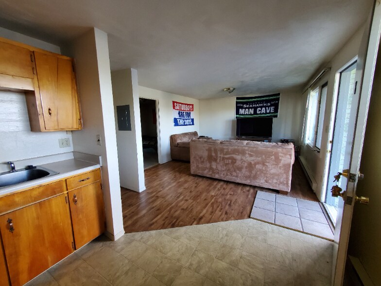 Building Photo - 1320 Linda Ln