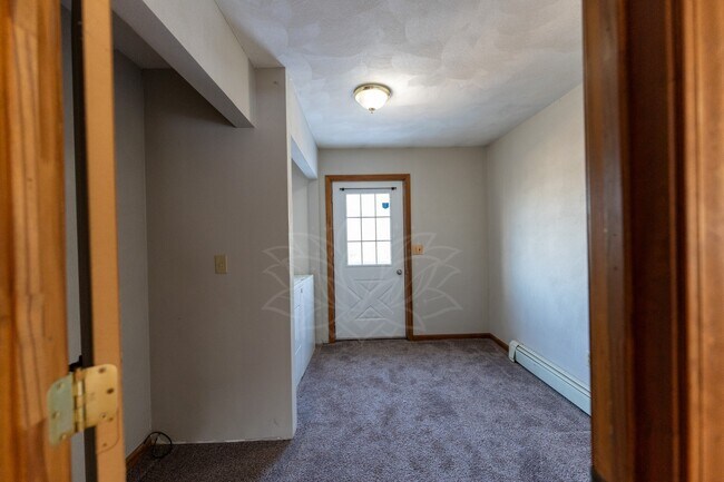 Building Photo - 89 S Washington St