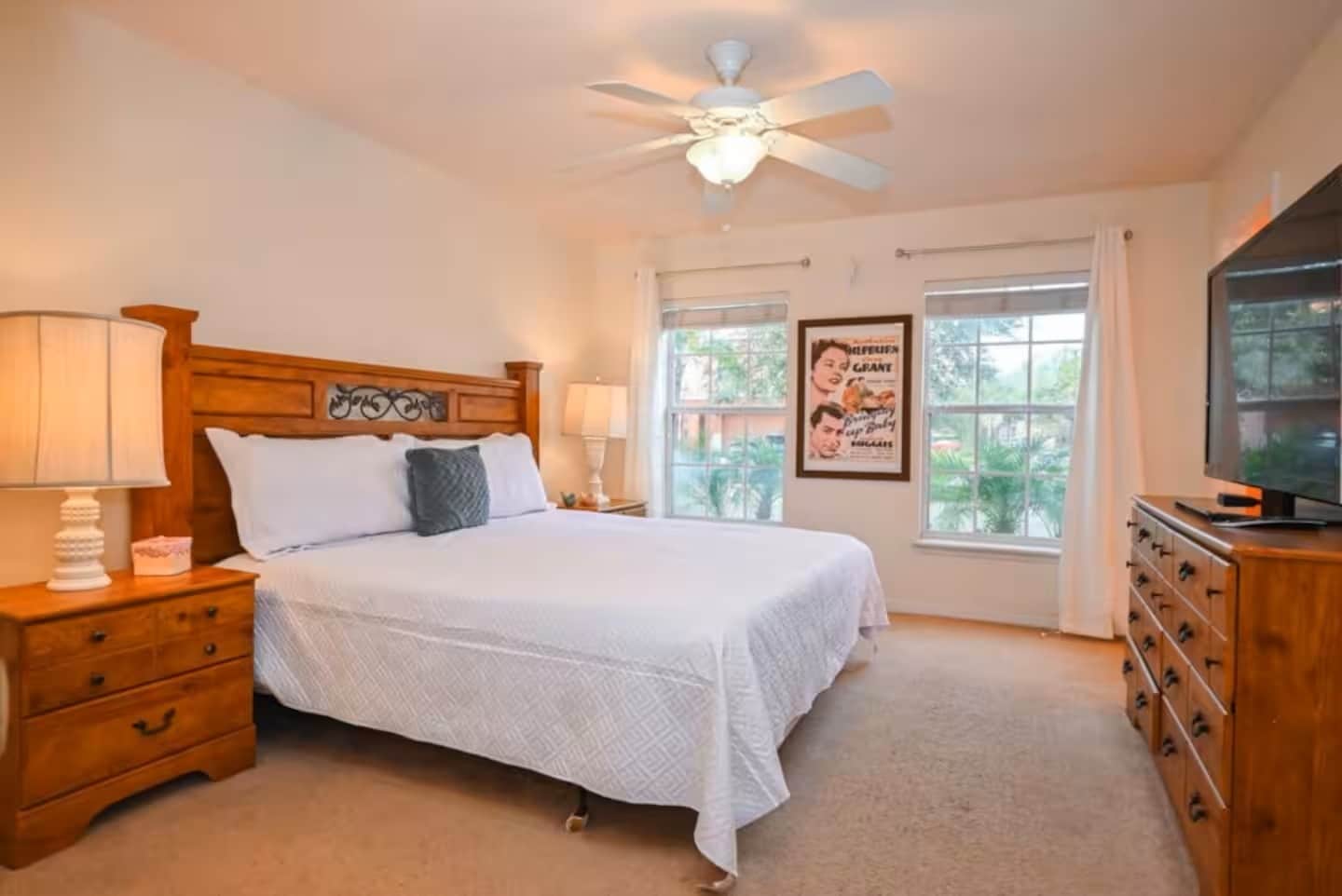 Building Photo - 1904 Royal Ridge Dr