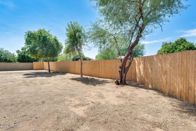 Building Photo - 10424 N 38th Dr