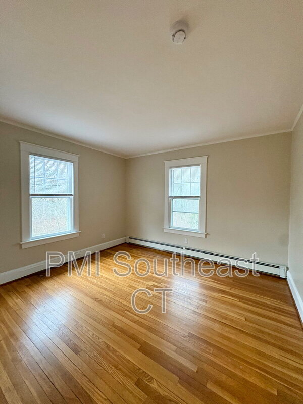 Building Photo - 640 Williams St