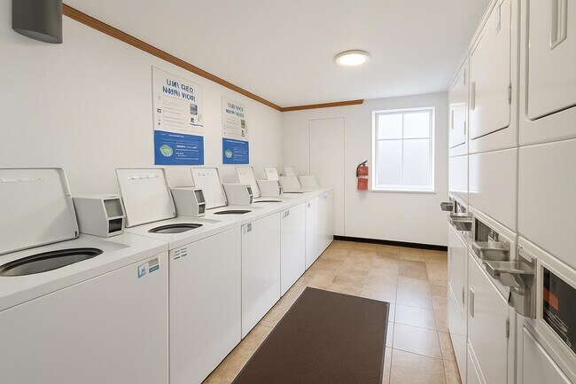 Building Photo - 7510 Hornwood Dr