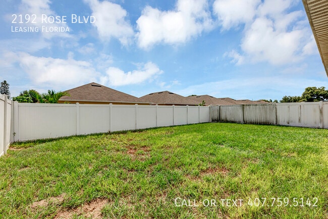 Building Photo - 2192 Rose Blvd