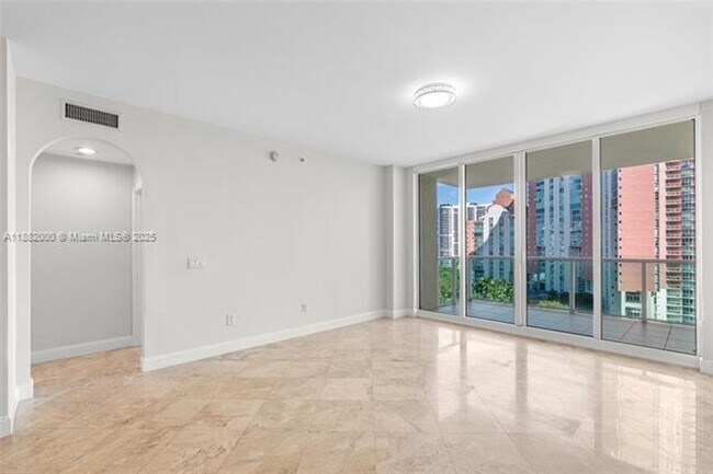 Building Photo - 3340 NE 190th St