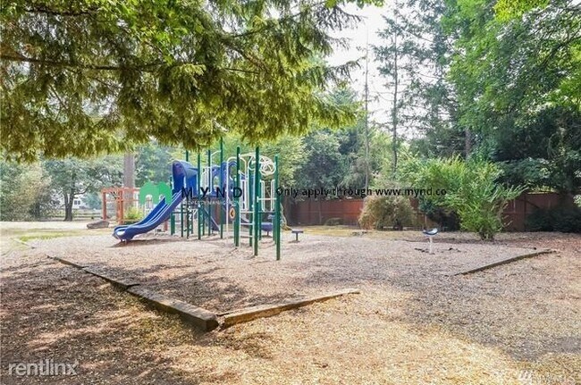 Building Photo - 9805 Avondale Rd NE