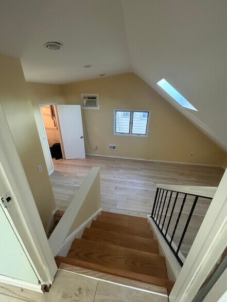 Building Photo - 24 Huron Ave