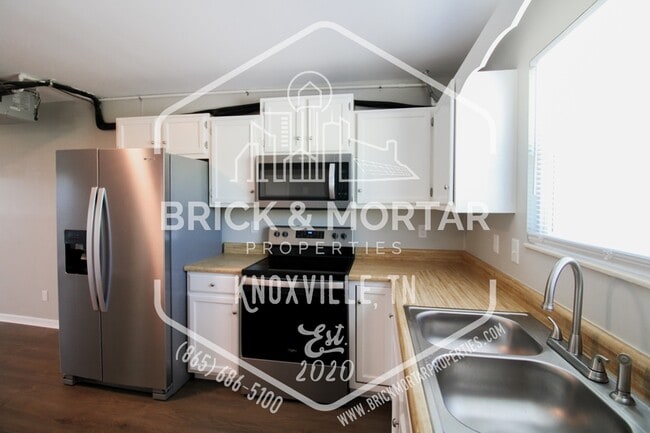 Building Photo - 137 Tallent Way