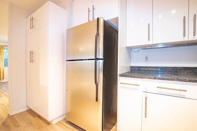 Building Photo - 21612 SE 271st Pl