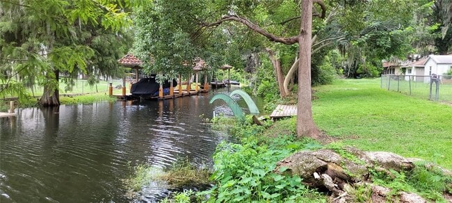 Building Photo - 43 Main St