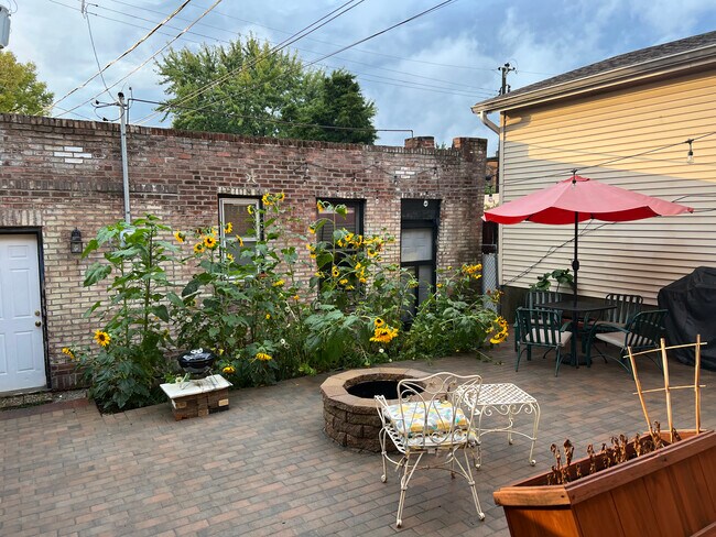 Building Photo - 6644 Gravois Ave