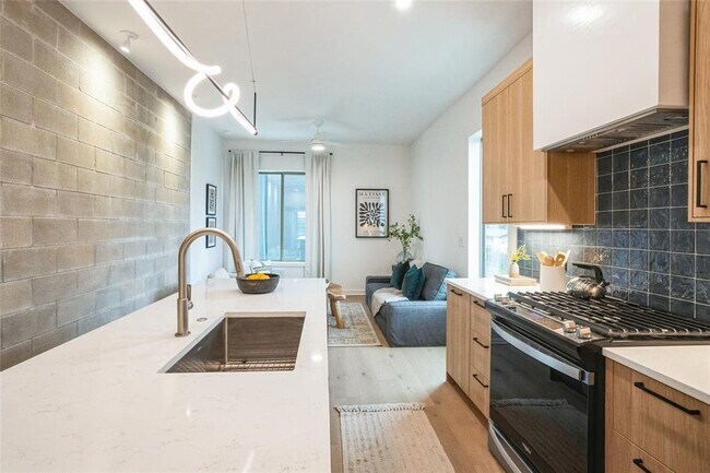 Primary Photo - 700 Denson Dr