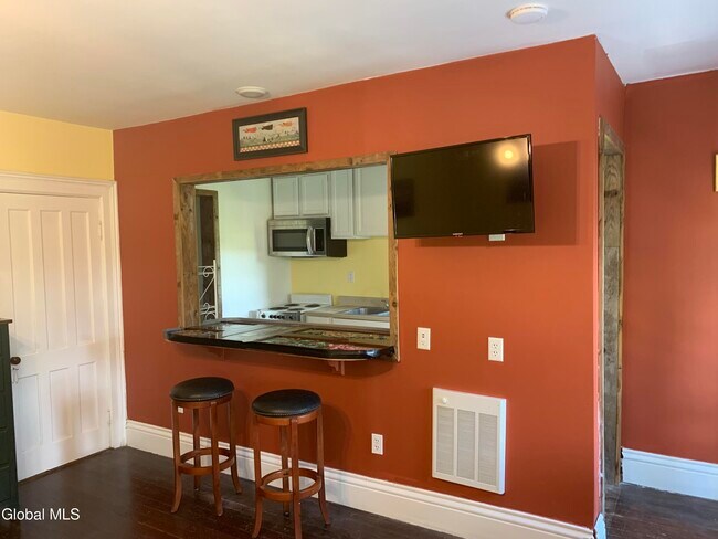 Building Photo - 260 Clark Rd