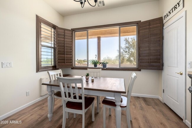 Building Photo - 1415 W Lavitt Ln