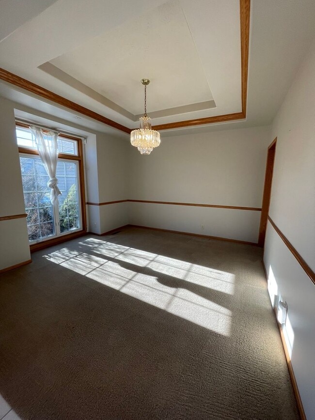 Building Photo - 17116 I St