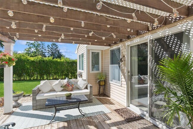 Building Photo - 123 Broad Ave