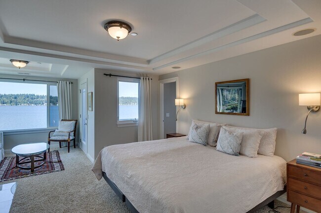 Building Photo - 5bd/3.75ba Sammamish Home
