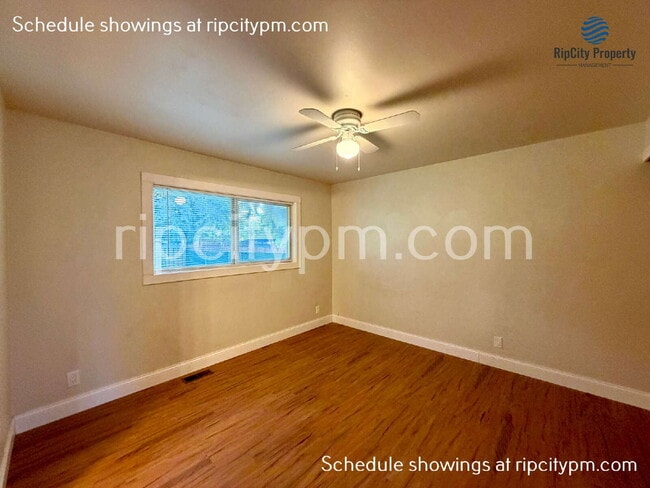 Building Photo - 11430 SW 121st Ave