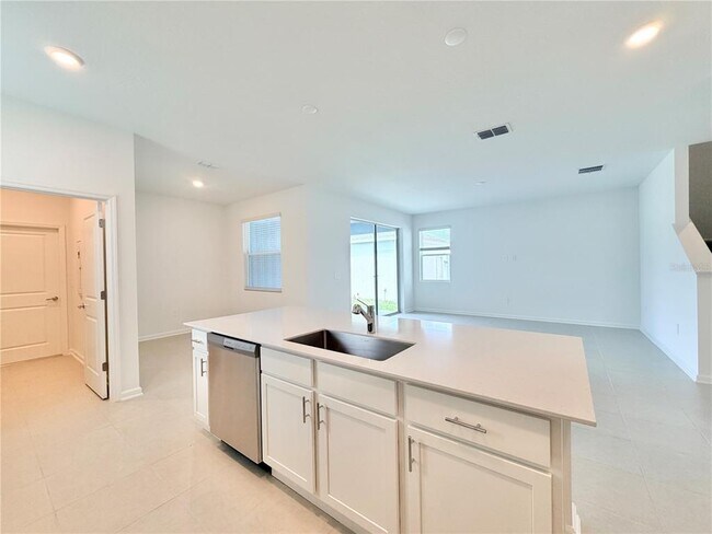 Building Photo - 6089 Meditation Dr