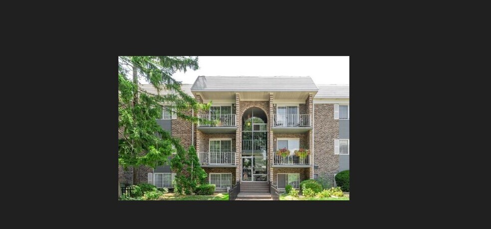 Primary Photo - 1519 N Windsor Dr