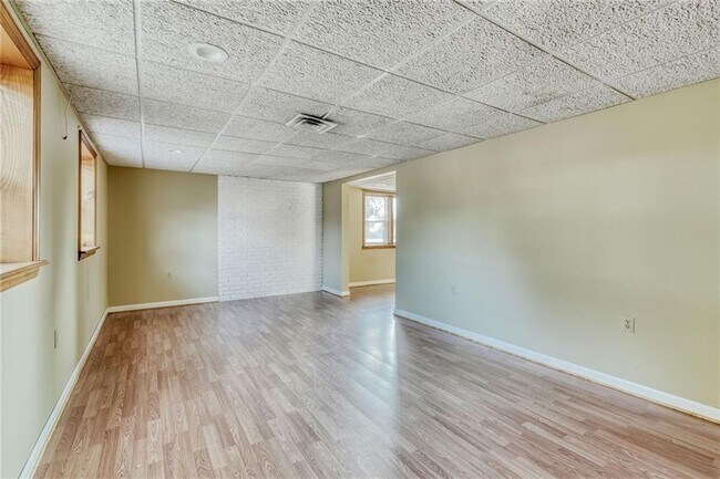 Building Photo - 3973 North Ave