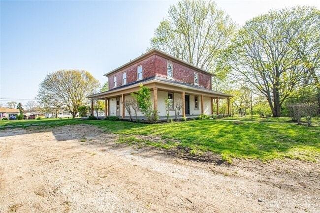 Building Photo - 117 Montgomery Ave