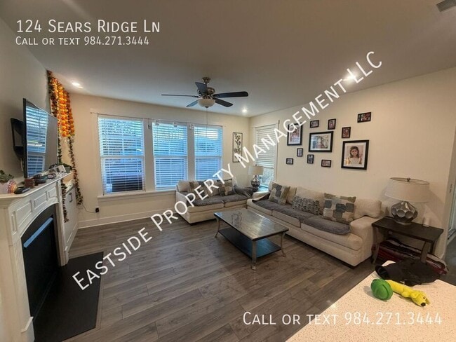 Building Photo - 124 Sears Rdg Ln