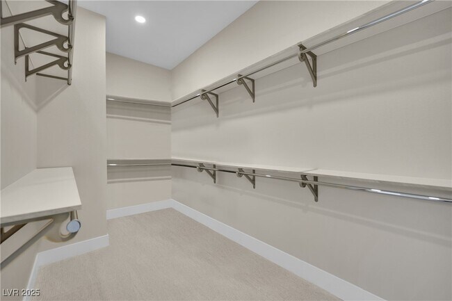 Building Photo - 11079 Rolling Vista Dr