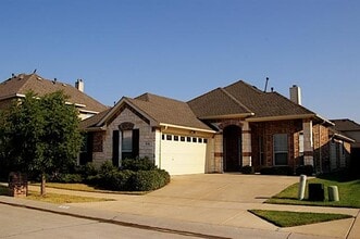 Building Photo - 8116 White Stallion Trail