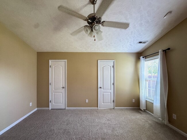 Building Photo - Beautiful 4 Bed 2 Bath Home in Fayetteville