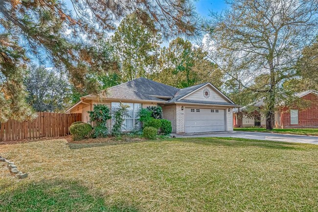 Building Photo - 7135 Woodland Oaks