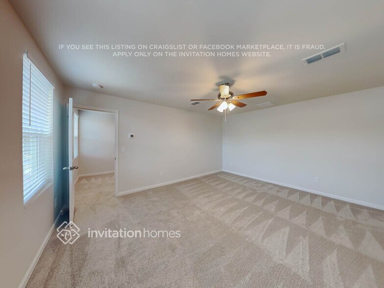 Building Photo - 3015 Bouquet St