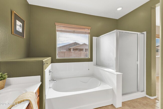 Building Photo - 45445 Gavilan Dr